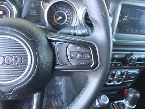 Used 2023 Jeep Gladiator Sport image 25