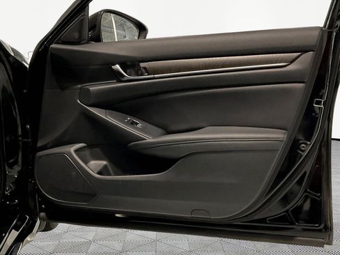 Used 2019 Honda Accord EX-L image 27