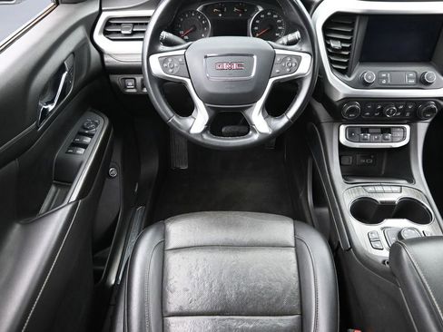Used 2023 GMC Acadia SLT image 15