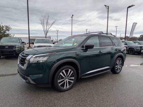 Certified 2023 Nissan Pathfinder Platinum image 8