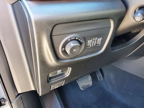 Used 2025 Jeep Grand Cherokee Summit w/ Obsidian Package AWD/4WD image 15