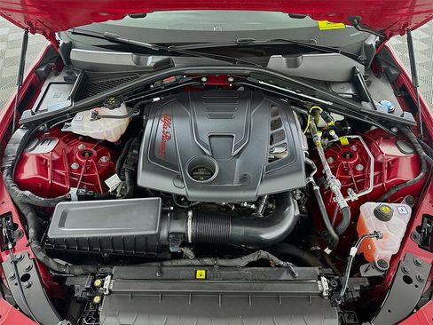 Used 2024 Alfa Romeo Giulia Veloce image 33