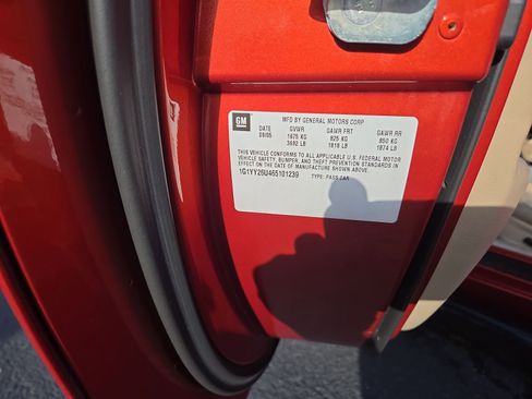 Used 2006 Chevrolet Corvette Coupe w/ Preferred Equipment Group image 27