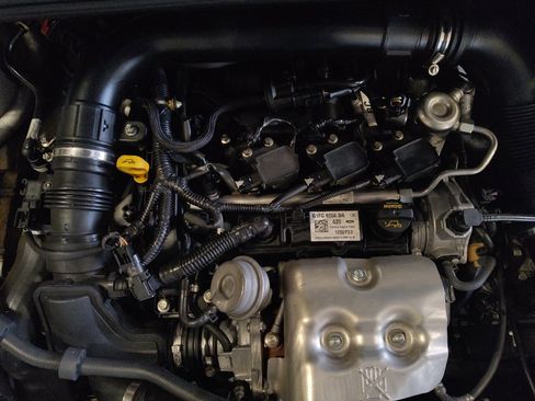 Used 2018 Ford Focus SE image 30