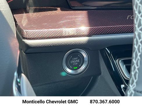New 2026 Chevrolet Traverse Z71 w/ Enhanced Driving Package AWD/4WD image 17