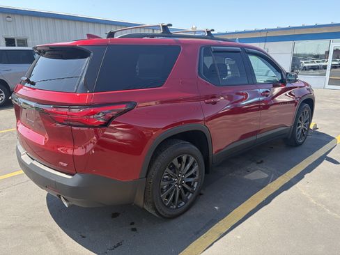 Used 2023 Chevrolet Traverse RS AWD/4WD image 5