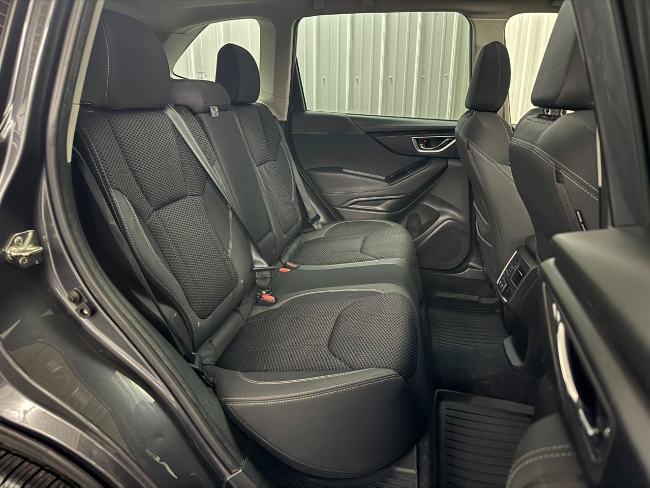 Used 2020 Subaru Forester Premium AWD/4WD image 27