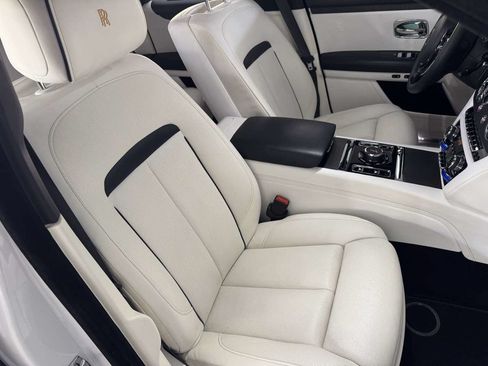Used 2022 Rolls-Royce Ghost w/ Ghost Package AWD/4WD image 29