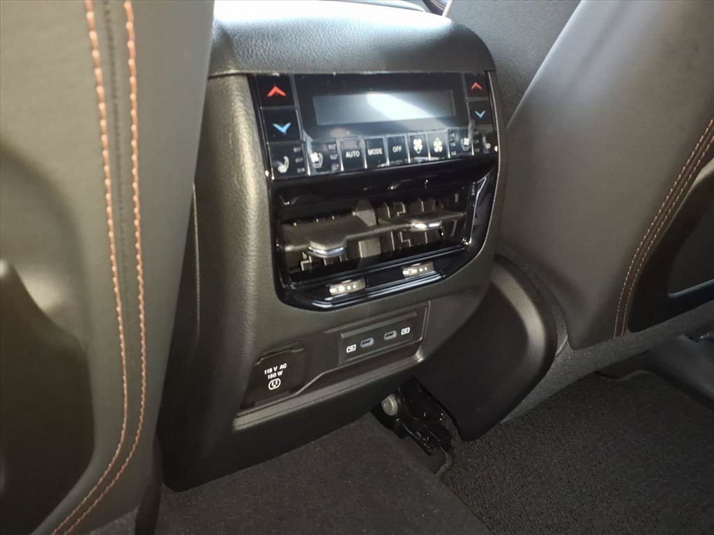 New 2027 Jeep Grand Cherokee Summit AWD/4WD image 16