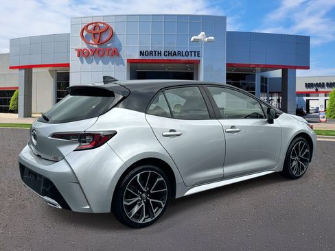 Used 2020 Toyota Corolla XSE FWD image 6