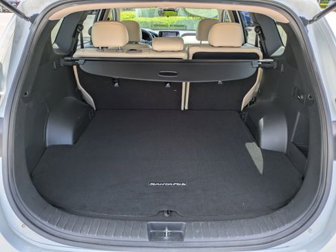 Used 2021 Hyundai Santa Fe SE FWD image 11