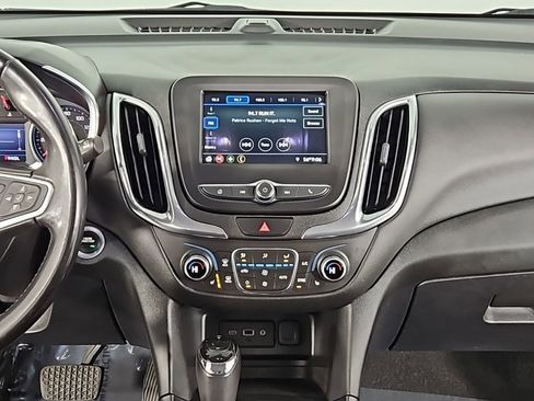 Used 2019 Chevrolet Equinox LT image 25