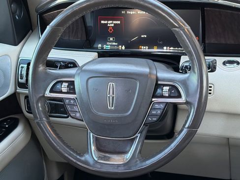 Used 2020 Lincoln Navigator Reserve w/ Luxury Package image 13