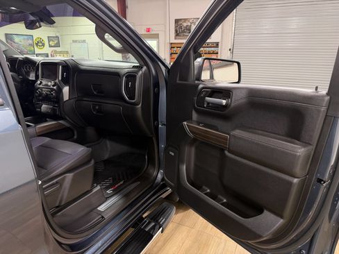 Used 2021 Chevrolet Silverado 1500 RST AWD/4WD image 17