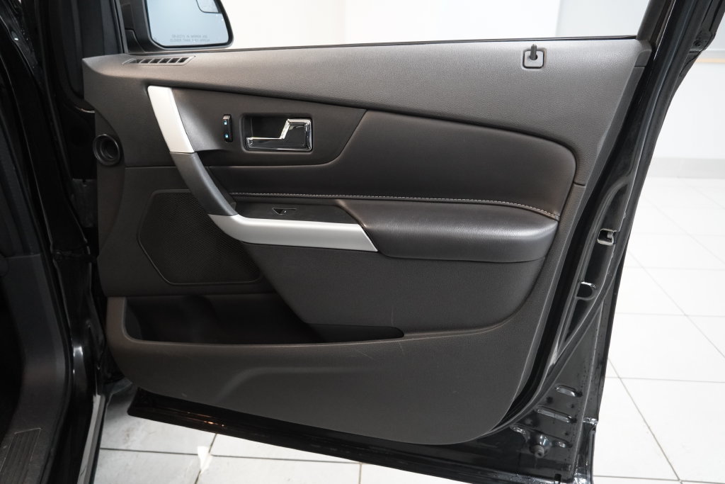 Used 2014 Ford Edge SE FWD image 31