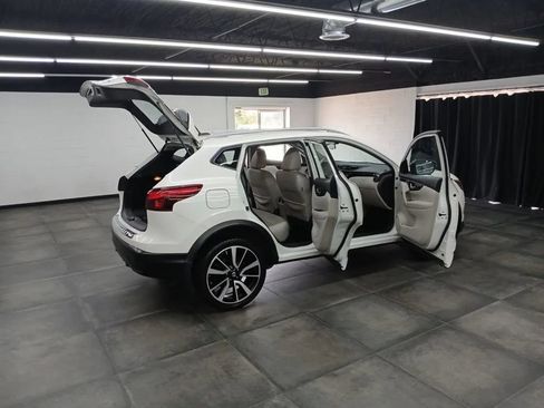 Used 2018 Nissan Rogue Sport SL FWD image 33
