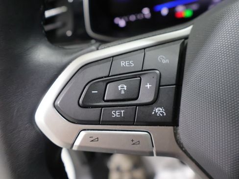 Used 2025 Volkswagen Jetta Sport FWD image 31
