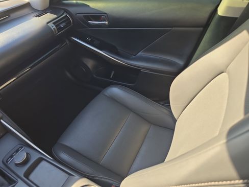 Used 2015 Lexus IS 250 image 15