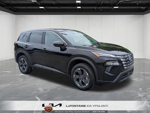 Used 2025 Nissan Rogue SV FWD image 7