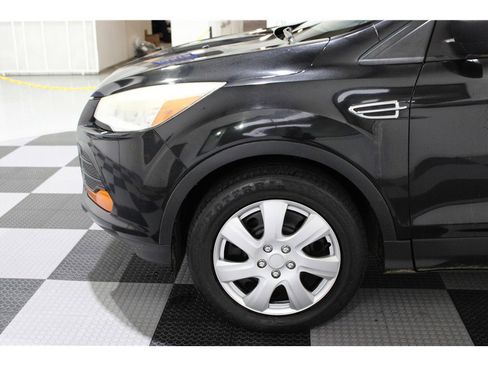 Used 2013 Ford Escape S image 9