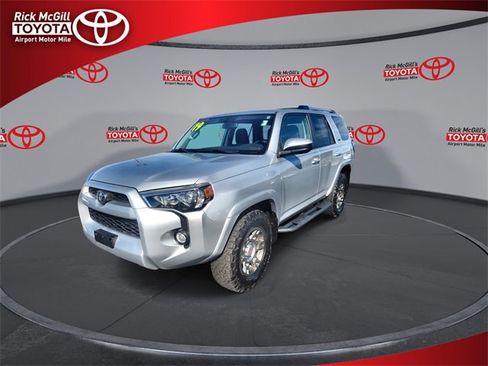 Used 2019 Toyota 4Runner SR5 image 4