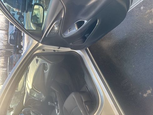 Used 2018 Chevrolet Malibu LS FWD image 9