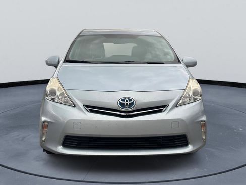 Used 2014 Toyota Prius V Two image 3