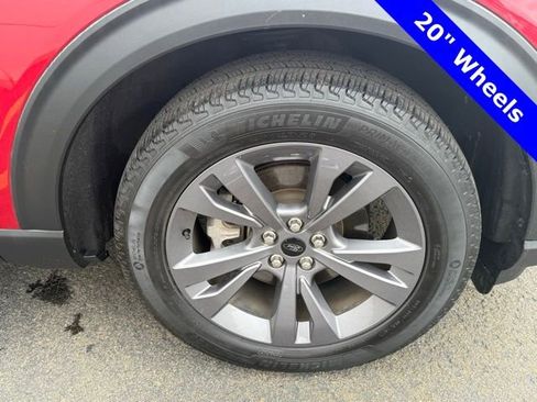 Used 2022 Ford Explorer XLT w/ Equipment Group 202A image 22