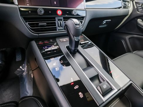 New 2025 Porsche Macan S image 20