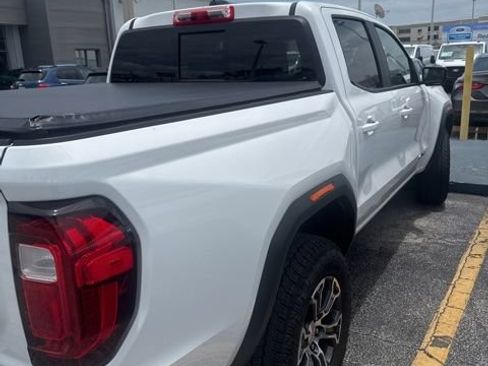 Used 2025 GMC Canyon AT4 AWD/4WD image 3