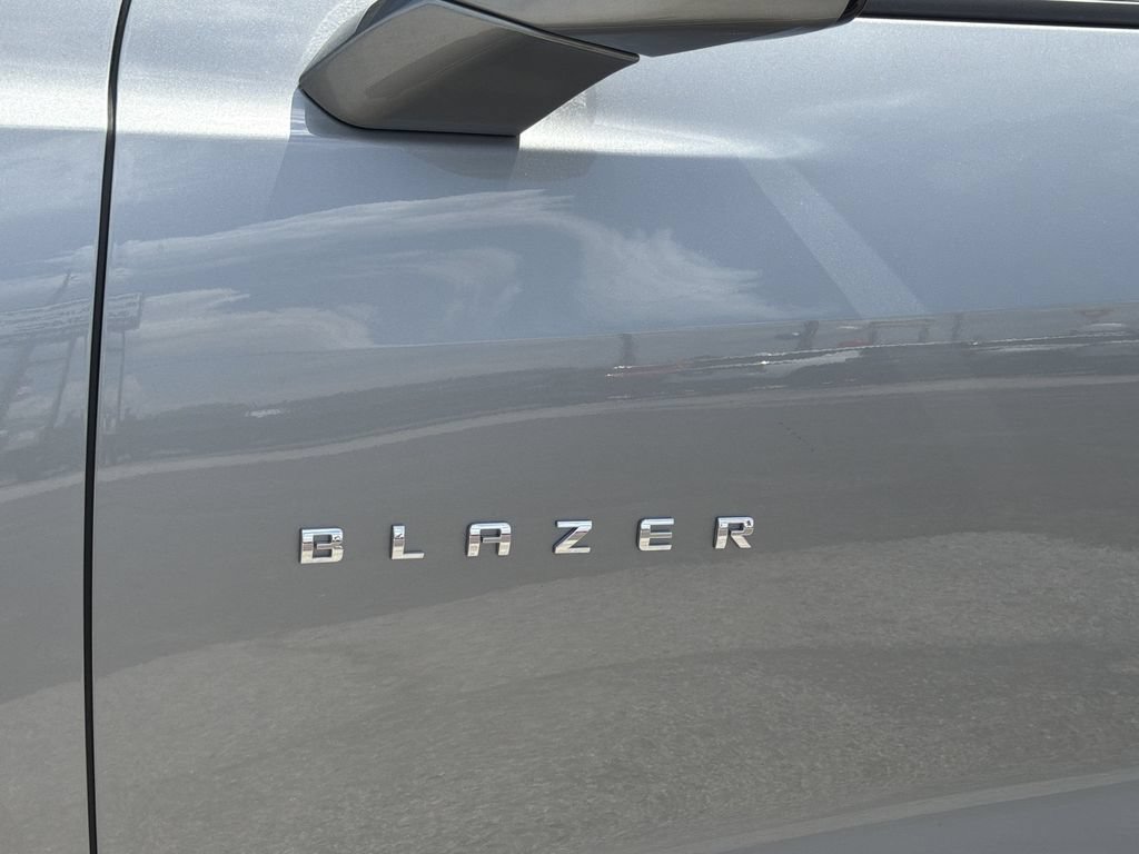 New 2026 Chevrolet Blazer LT w/ LPO, Floor Liner Package FWD image 23