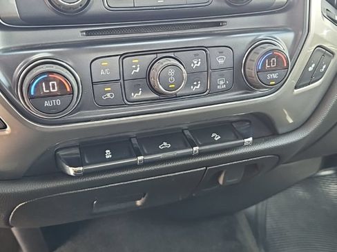 Used 2018 Chevrolet Silverado 1500 LT w/ All Star Edition AWD/4WD image 17