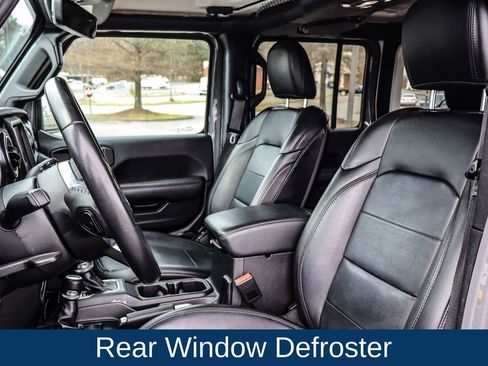 Used 2022 Jeep Wrangler Unlimited Sahara image 10