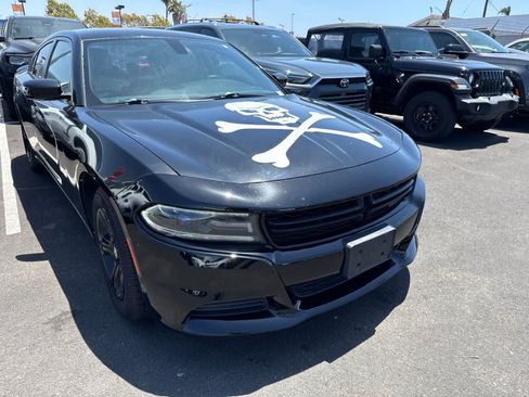 Used 2018 Dodge Charger SXT RWD image 8