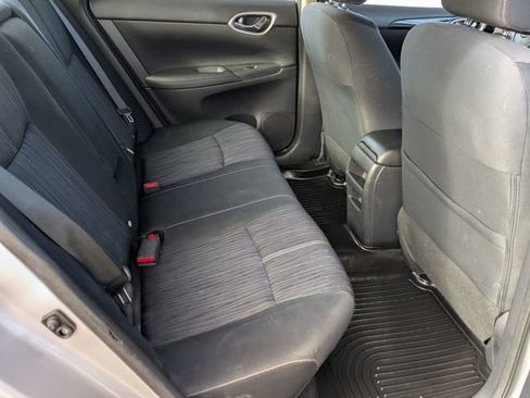 Used 2016 Nissan Sentra SV image 29