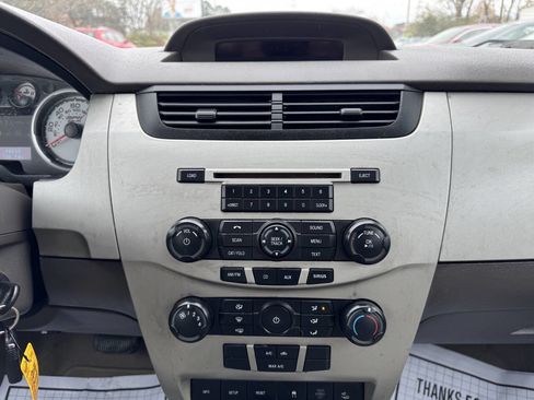 Used 2011 Ford Focus SES w/ 401A Rapid Spec Order Code image 16