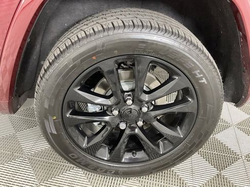 Used 2021 Jeep Grand Cherokee Laredo X image 9