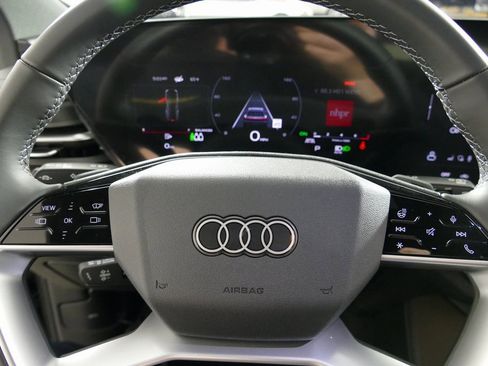 New 2025 Audi Q5 Premium Plus image 16