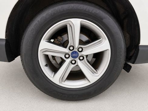 Used 2019 Ford Edge SEL w/ Equipment Group 201A AWD/4WD image 32