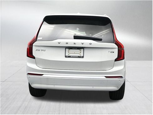 New 2026 Volvo XC90 T8 Ultra w/ Protection Package Premier AWD/4WD image 4