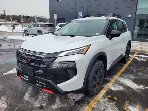 New 2026 Nissan Rogue SV w/ Rock Creek Premium Package AWD/4WD image 10