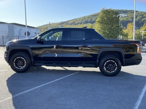 New 2026 Chevrolet Silverado EV Trail Boss image 4