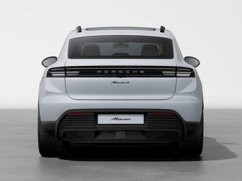 New 2026 Porsche Macan 4 Electric image 7