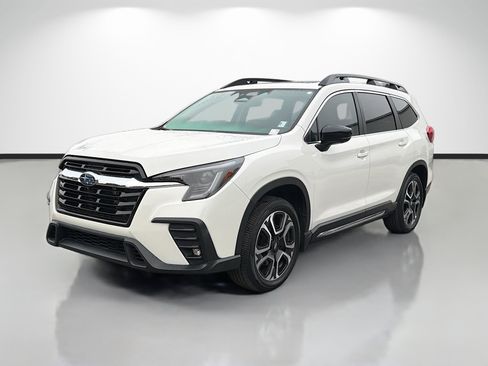 Used 2024 Subaru Ascent Limited w/ Technology Package AWD/4WD image 7