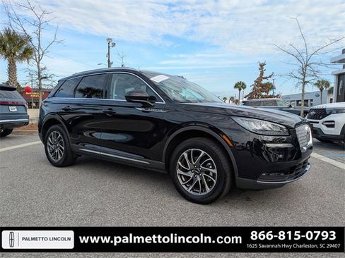 Certified 2022 Lincoln Corsair FWD image 2