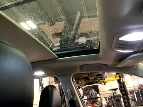 Used 2020 Subaru Ascent Limited w/ Technology Package image 13