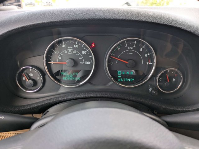 Used 2017 Jeep Wrangler Unlimited Sahara w/ Connectivity Group AWD/4WD image 22