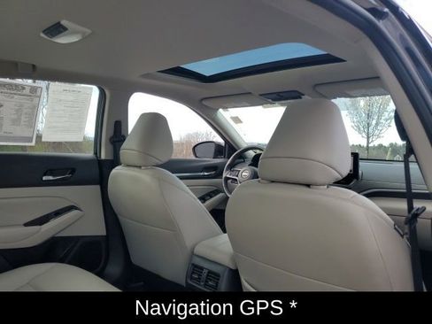Certified 2023 Nissan Altima 2.5 SL FWD image 17