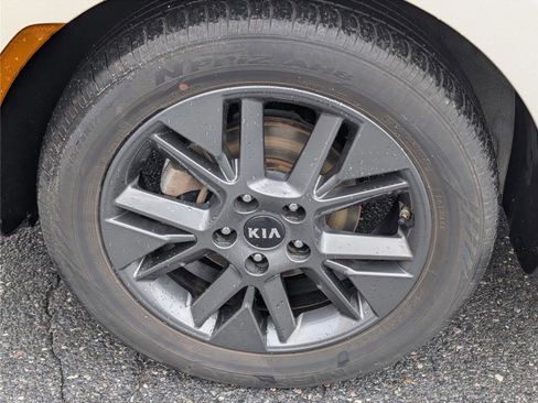 Used 2021 Kia Soul S image 11