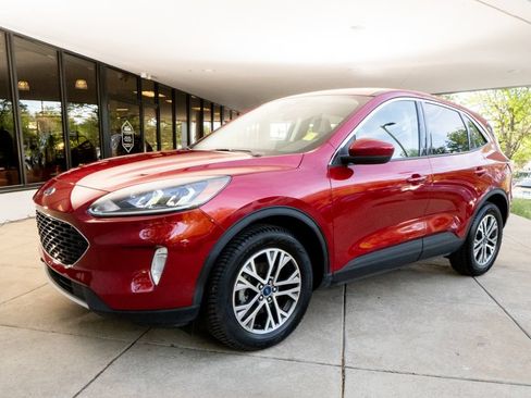 Used 2022 Ford Escape SEL AWD/4WD image 3